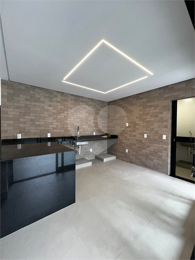 Foto REO1132966