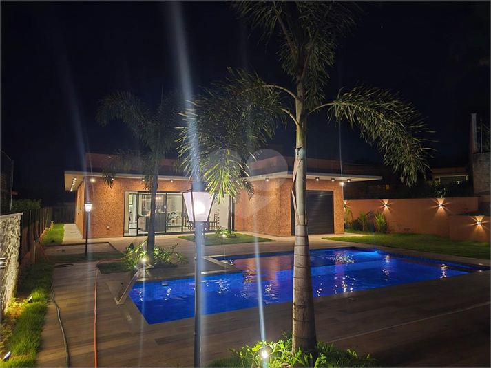 Foto REO1132978