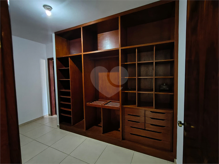 Foto REO1132993