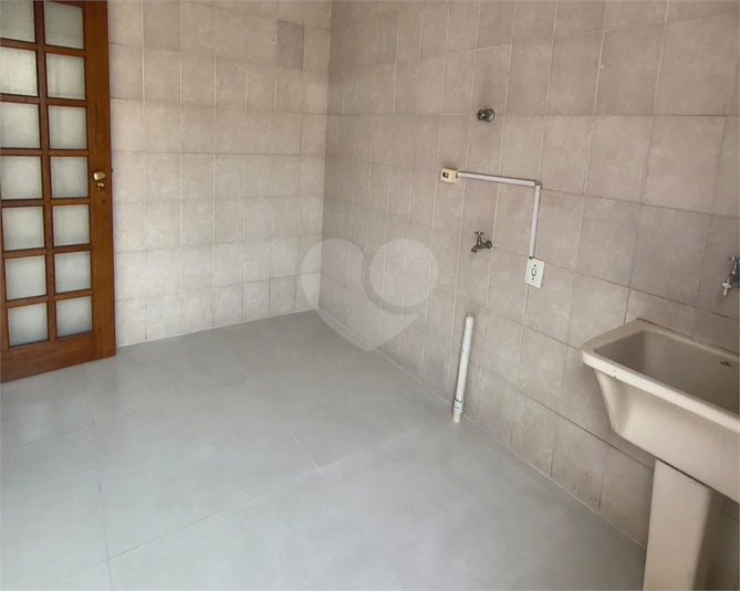 Foto REO1132993