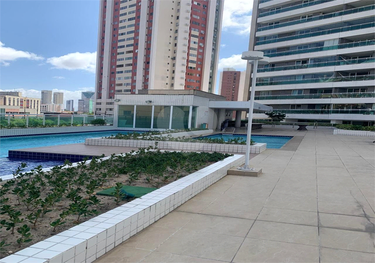 Foto REO1133014