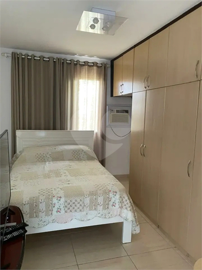 Foto REO1133020