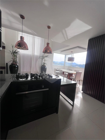 Foto REO1133022