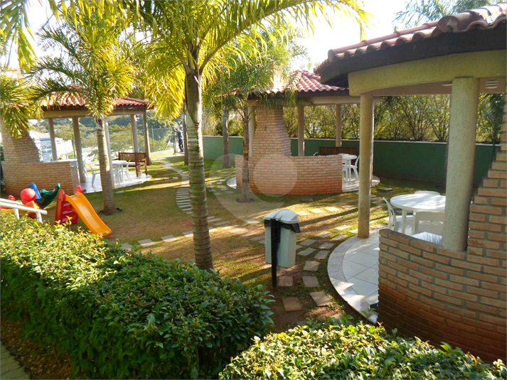 Foto REO1133022
