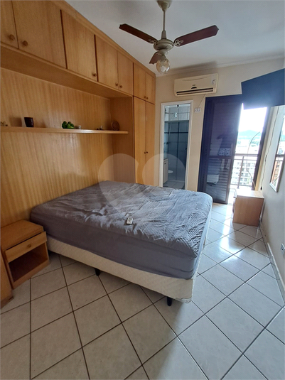 Foto REO1133023