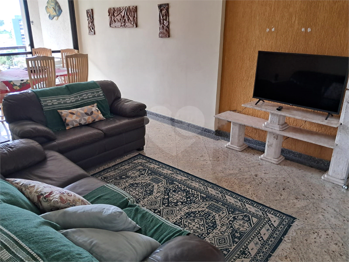 Foto REO1133023