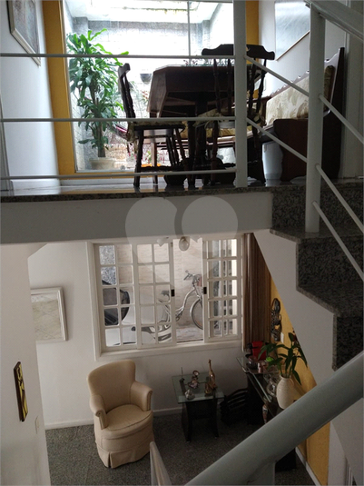 Foto REO1133030