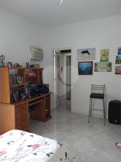 Foto REO1133030
