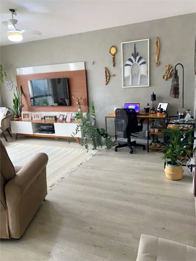 Foto REO1133039