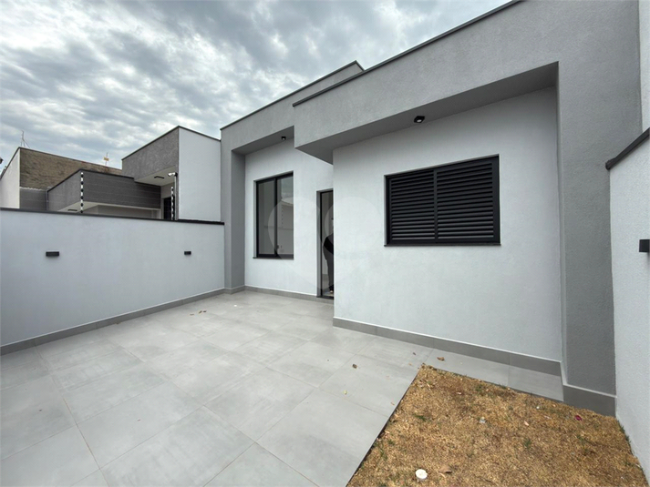 Foto REO1133103