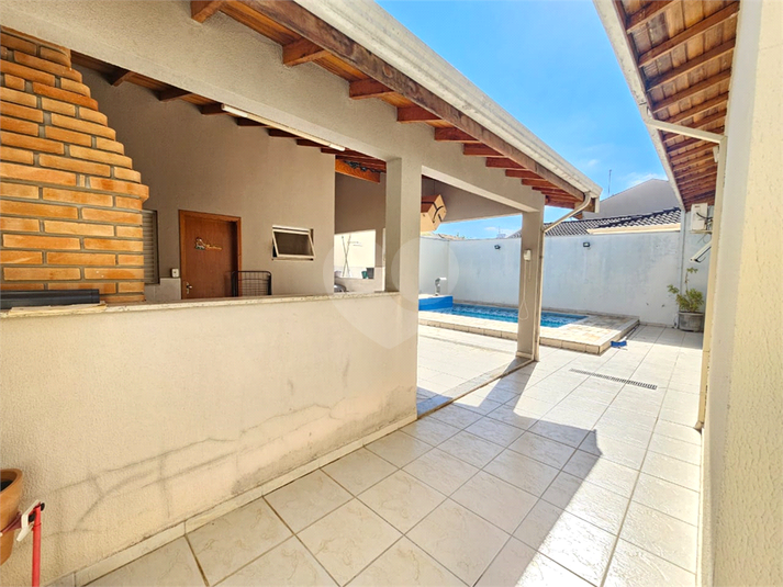 Foto REO1133107