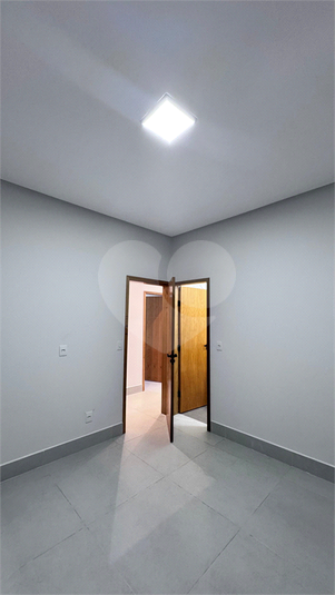 Foto REO1133110