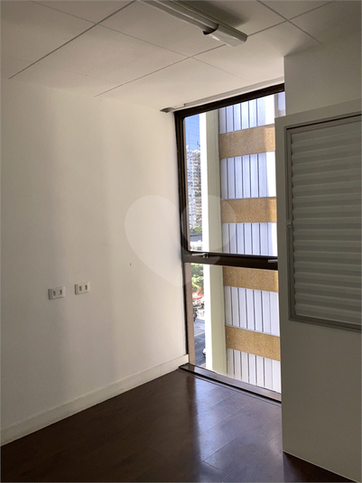 Foto REO1133134