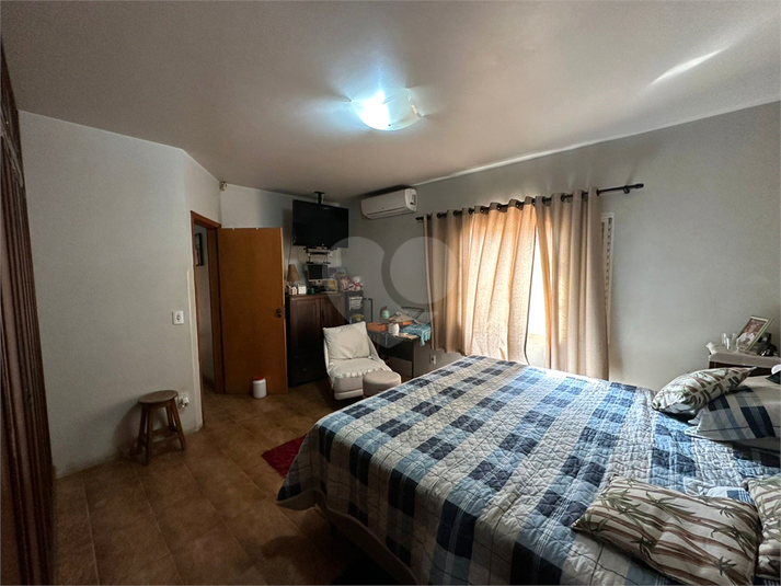 Foto REO1133160