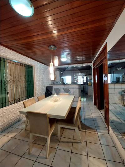 Foto REO1133183