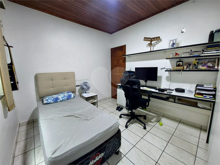 Foto REO1133183