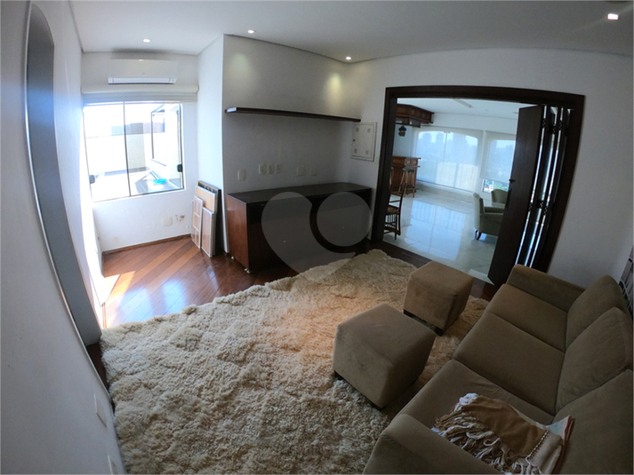 Foto REO1133214