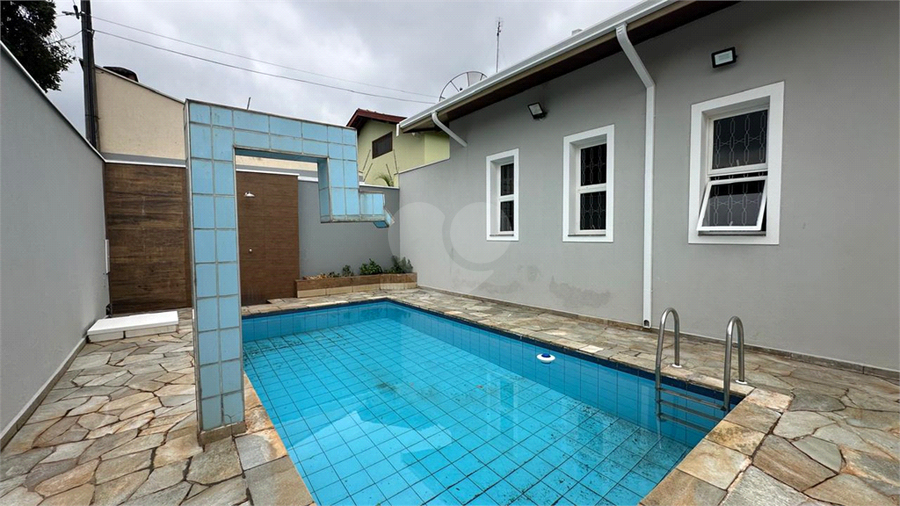 Foto REO1133219