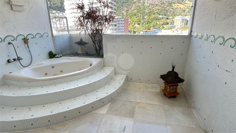 Foto REO1133339