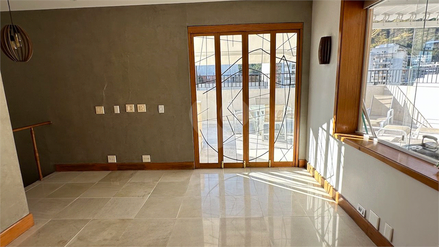 Foto REO1133339