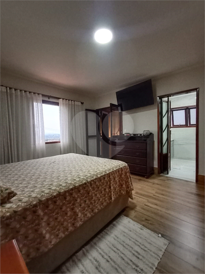 Foto REO1133348