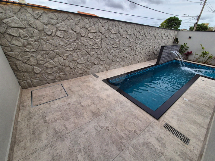 Foto REO1133503