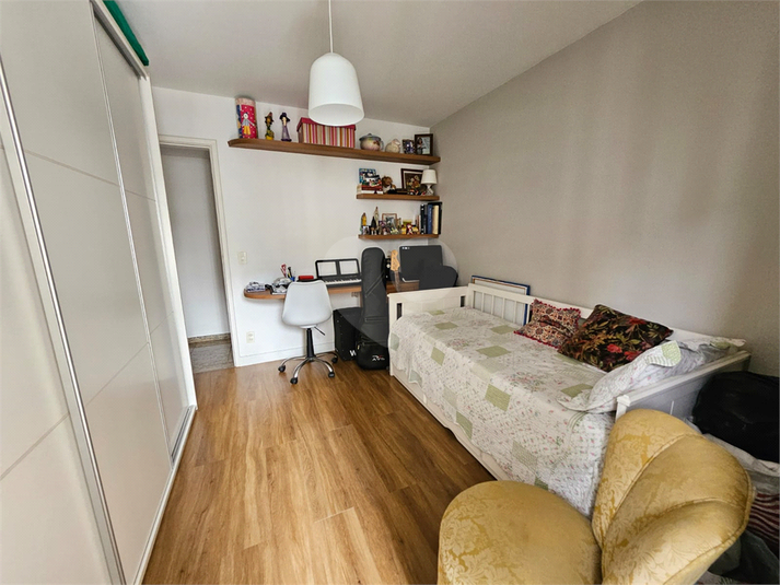 Foto REO1133537