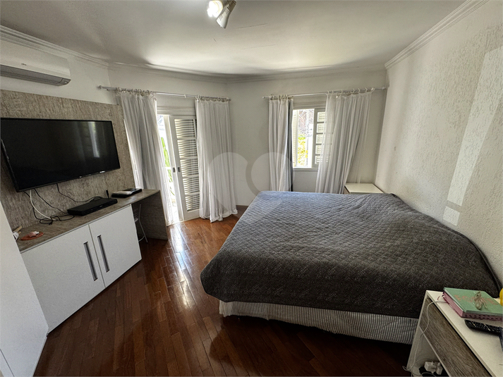 Foto REO1133552