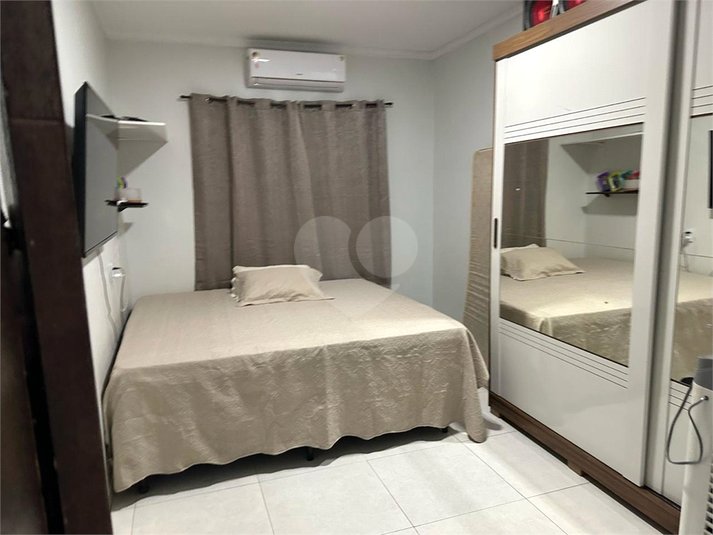 Foto REO1133553