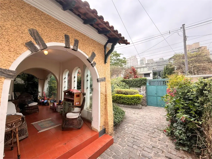 Foto REO1133557