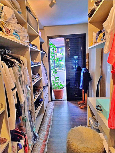 Foto REO1133567