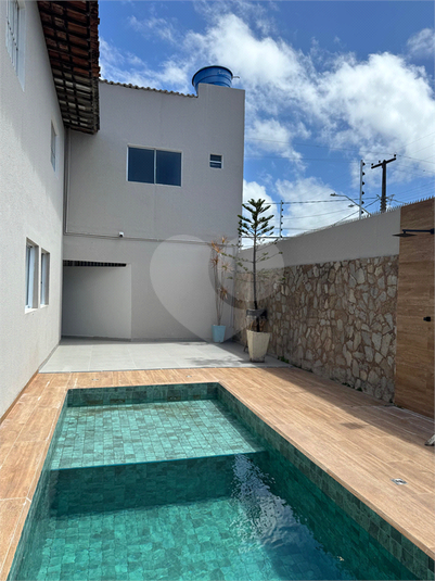 Foto REO1133575