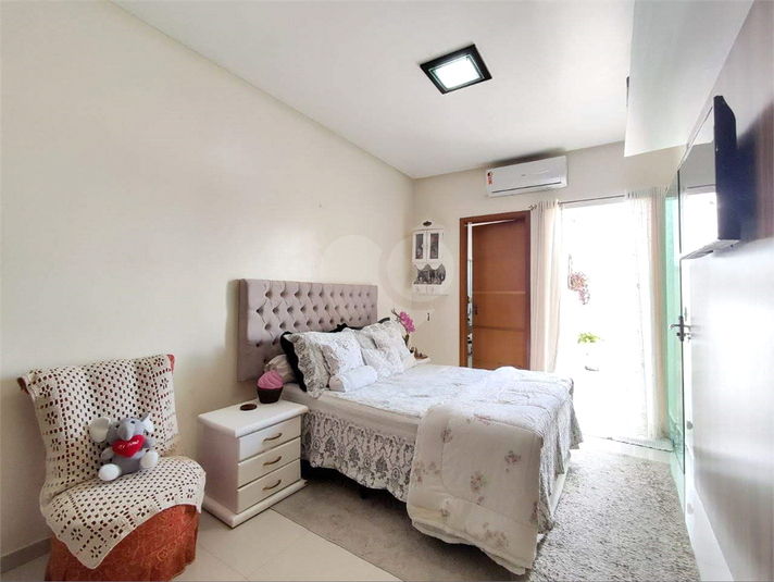 Foto REO1133621