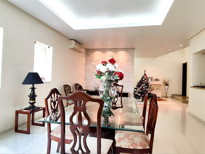 Foto REO1133621