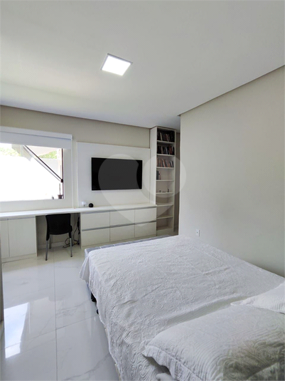 Foto REO1133636