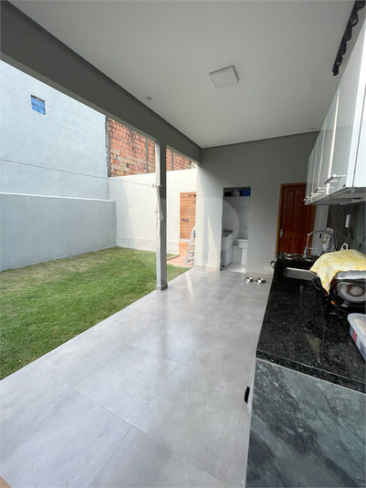 Foto REO1133638