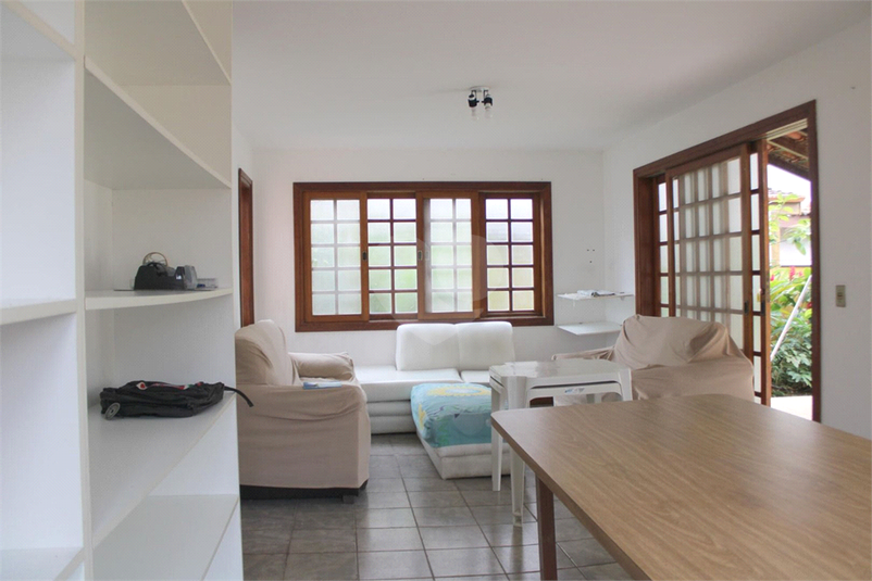 Foto REO1133642