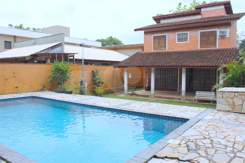 Foto REO1133642