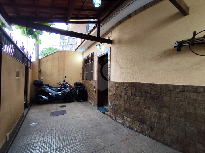 Foto REO1133662