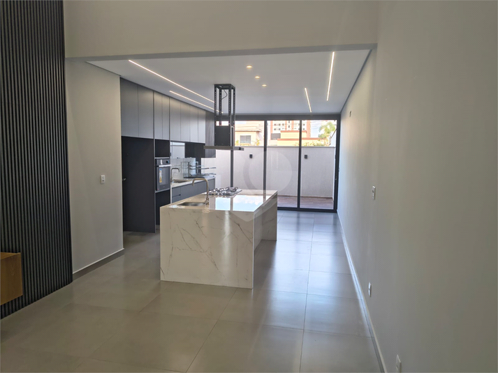Foto REO1133675
