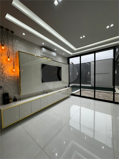 Foto REO1133739
