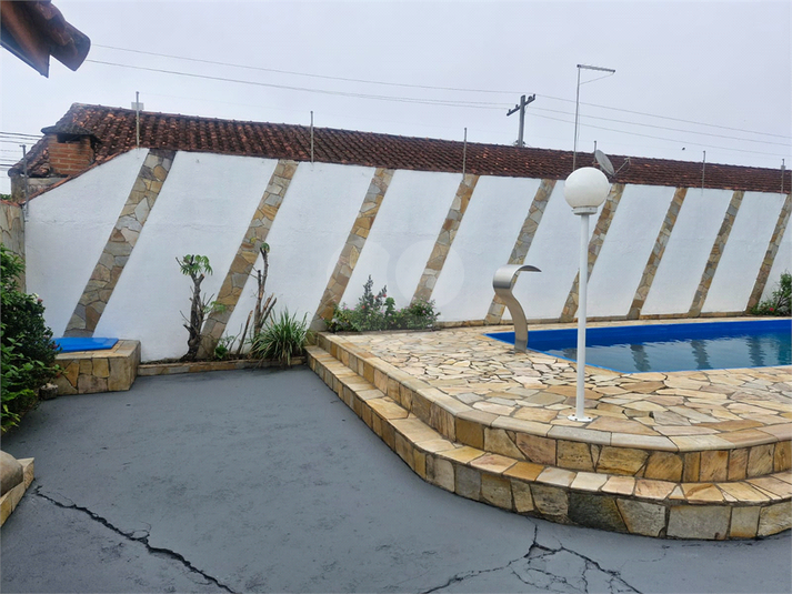 Foto REO1133791