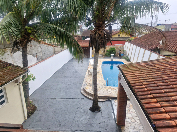Foto REO1133791