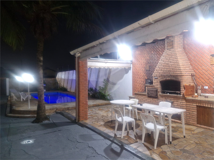 Foto REO1133791