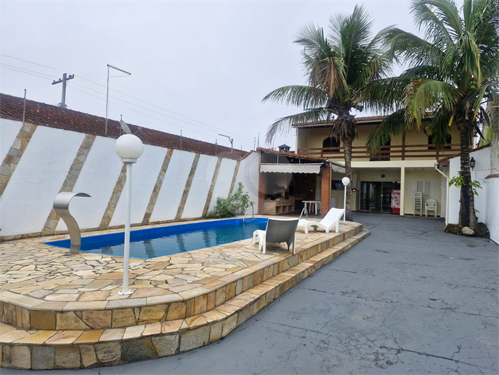 Foto REO1133791