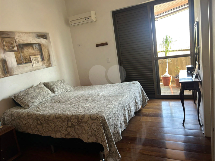Foto REO1133871