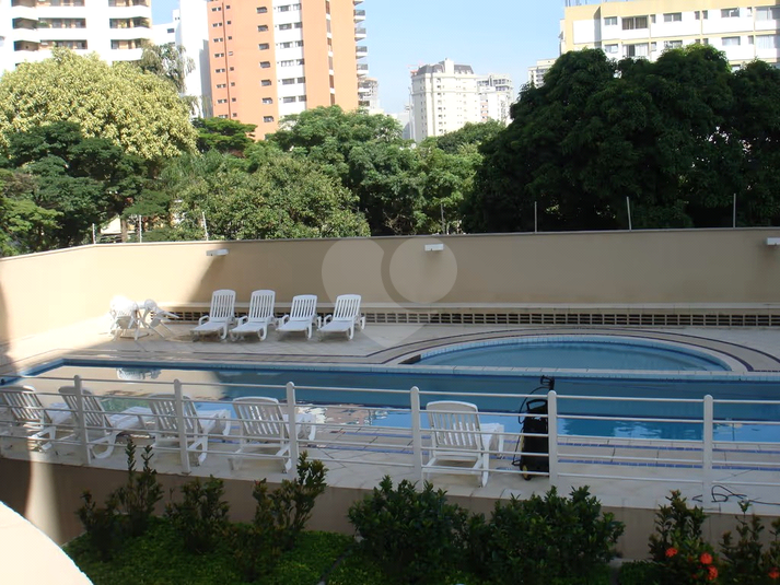 Foto REO1133891