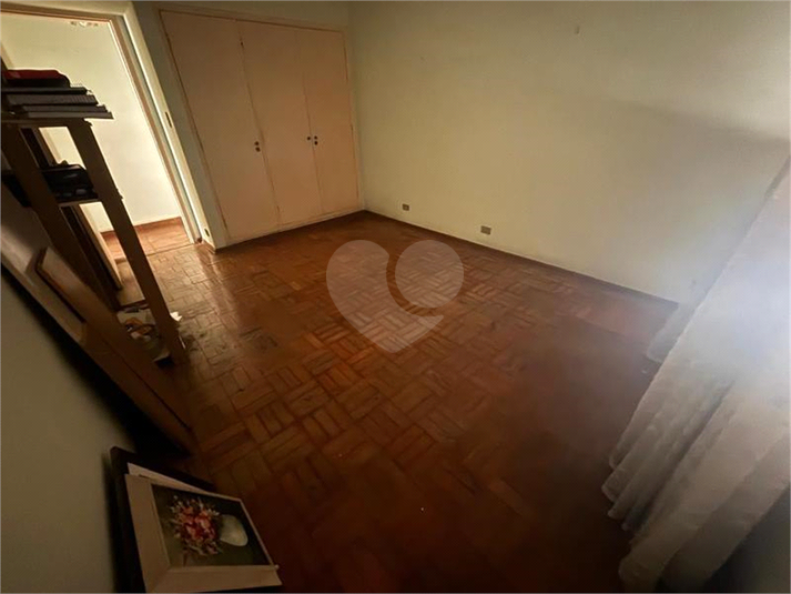 Foto REO1133904