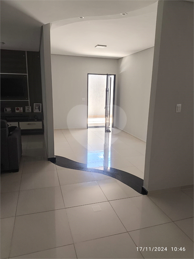 Foto REO1133907
