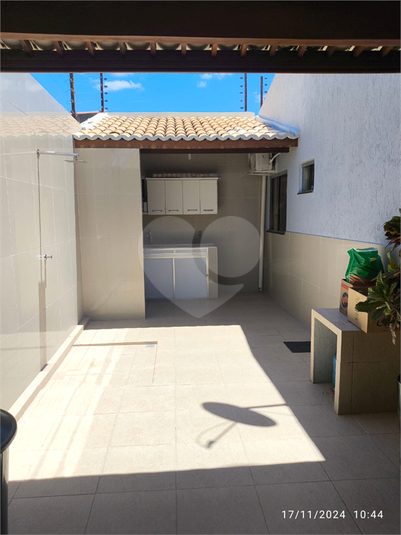 Foto REO1133907